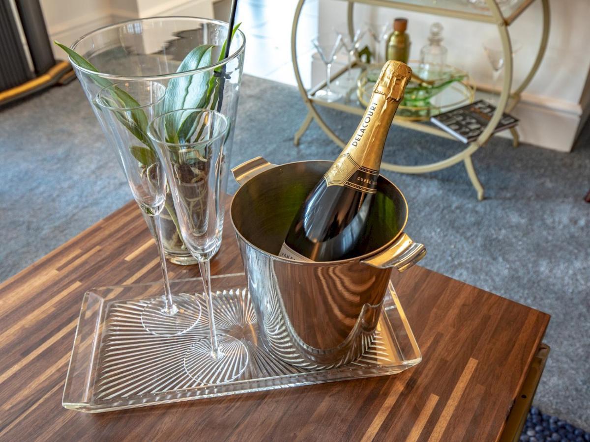 Pass The Keys Art Deco Inspired Apartment With Roof Top Views Shrewsbury Luaran gambar
